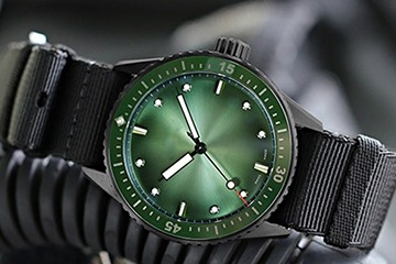 万国全自动机械表不走