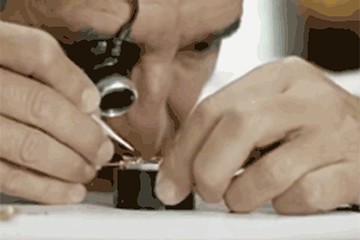 万国不走了维修电话